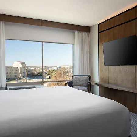 Sol Cypress, San Antonio, A Tribute Portfolio Hotel Exterior photo