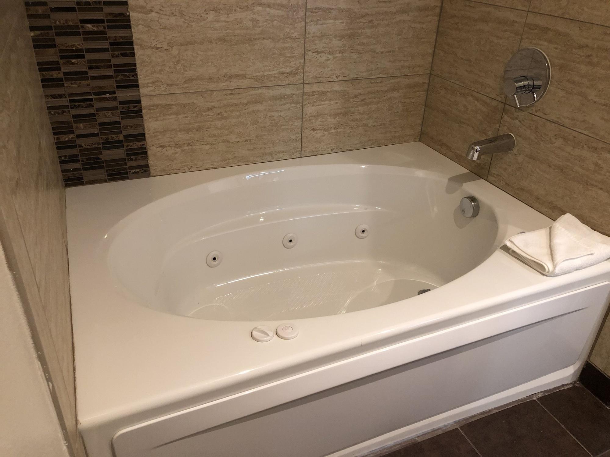 Sol Cypress, San Antonio, A Marriott Tribute Portfolio 4*