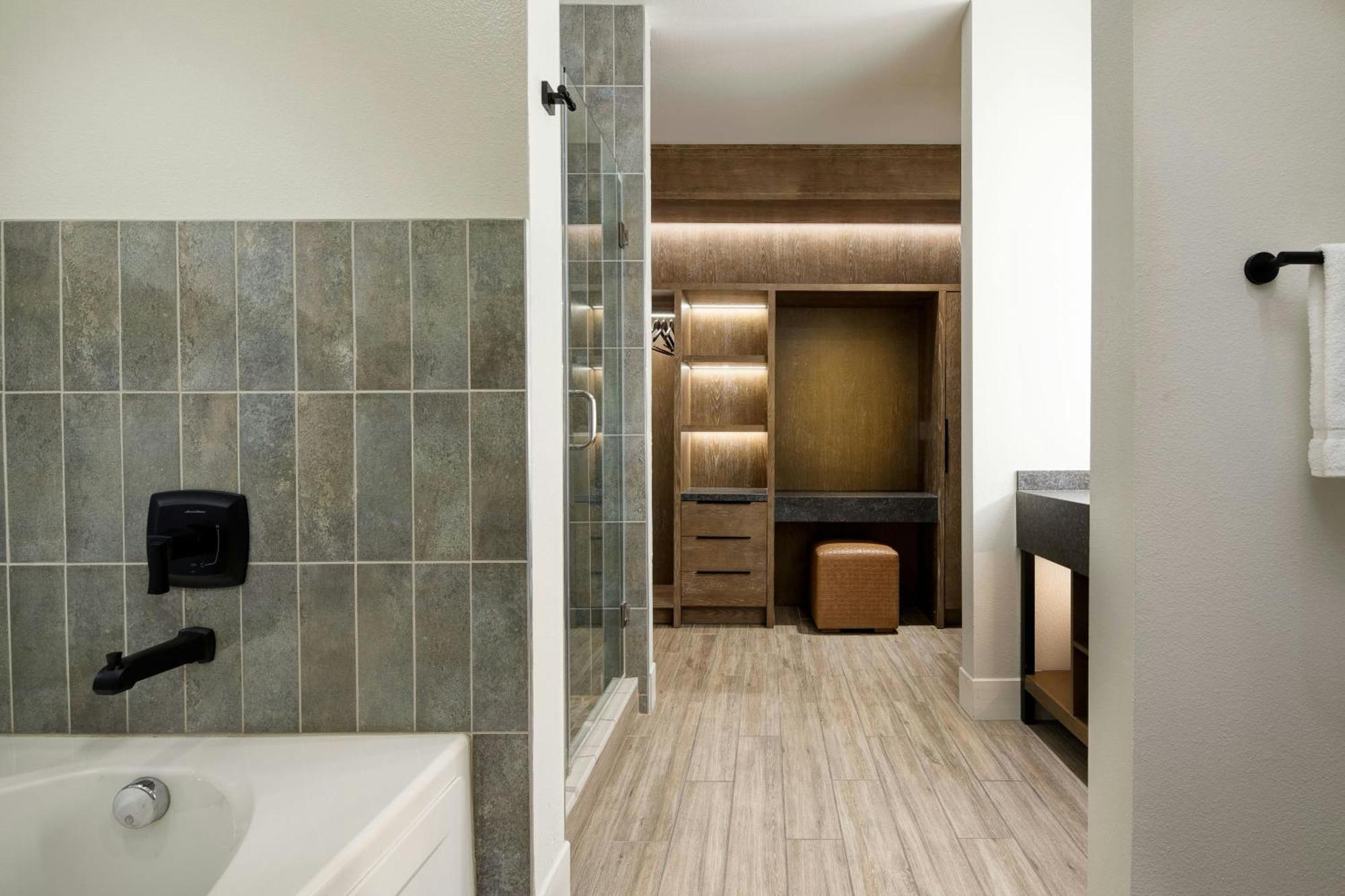 Sol Cypress, San Antonio, A Marriott Tribute Portfolio Hotel 4*