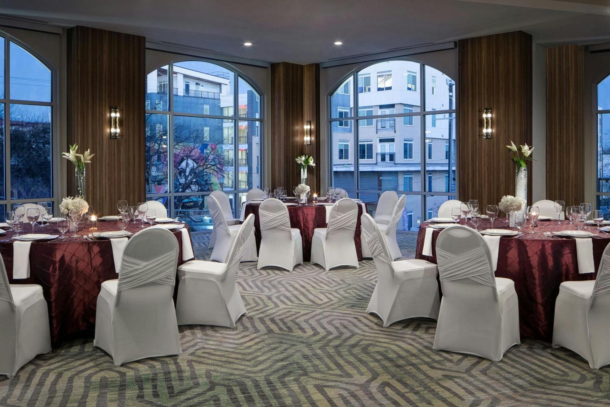 Hotel Sol Cypress, San Antonio, A Marriott Tribute Portfolio Hotel 4*